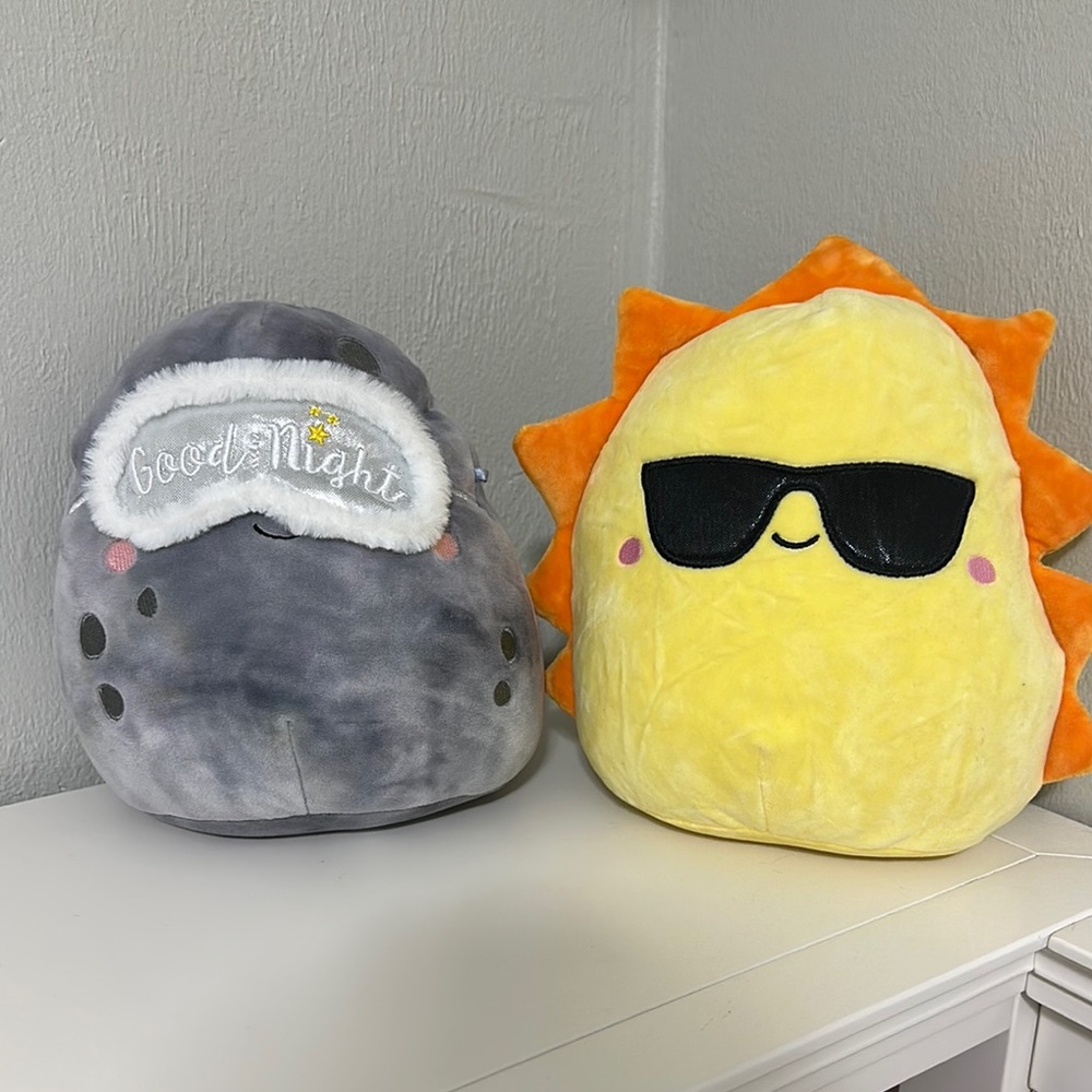 Sun and Moon squishmallow